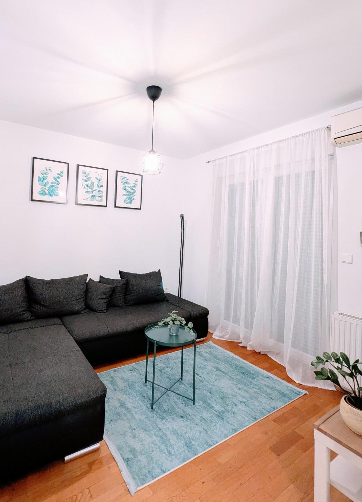 Doma-Lu Apartment-Near Airport And Highway- Free Parking Velika Mlaka 외부 사진